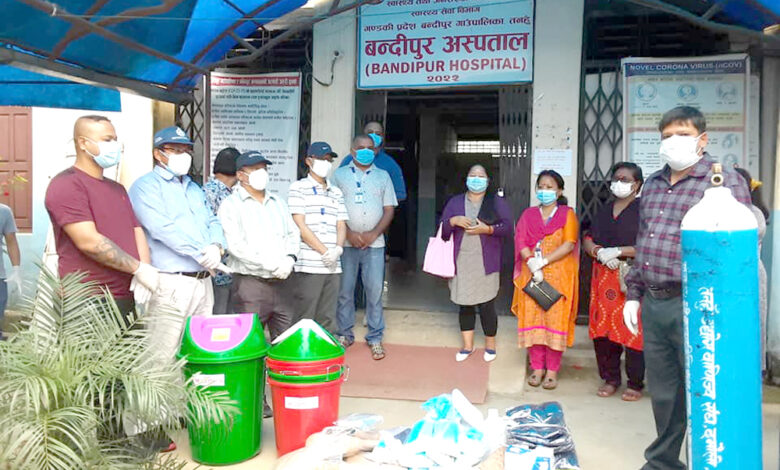Photo of अस्पताललाई स्वास्थ्य सामाग्रि