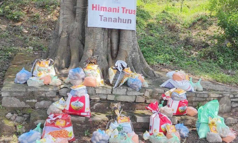 Photo of विपन्न समुदायलाई हिमानी ट्रष्टको खाद्यान्न