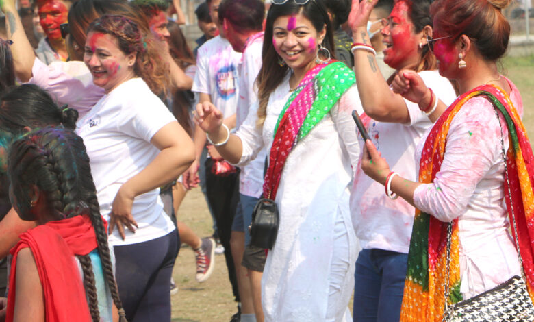 Photo of दमौलीमा फागुपूर्णीमा (होली)को रौनक (फोटोफिचर)