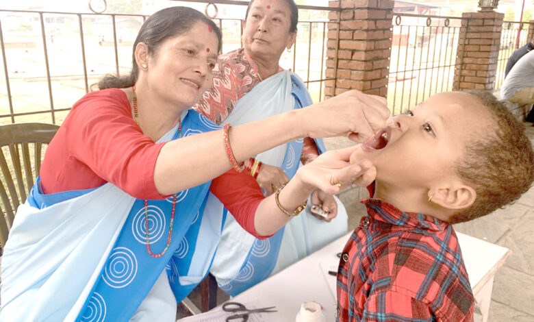 Photo of बालबालिकालाई भिटामिन ‘ए’ खुवाइँदै