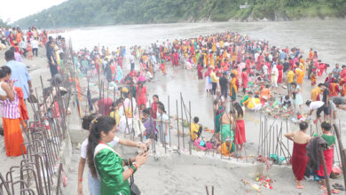 Photo of देवघाटमा श्रावणीस्नान (फोटोफिचर)