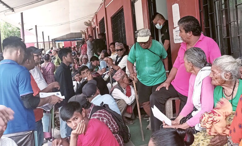 Photo of राष्ट्रिय परिचय पत्र बनाउन सेवाग्राहीलाई सास्ति