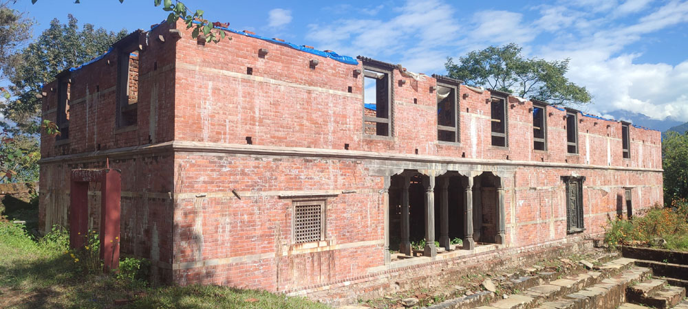 Photo of अघि बढ्यो लमजुङ दरबारको पुनर्निर्माण