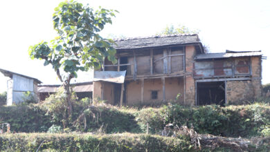 Photo of मान्छे बेगरका घरहरु