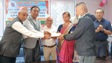 Photo of अभिनेत्री सृष्टिको उपचारका लागि तनहुँ समाज यूकेद्वारा १० लाख ५५ हजार आर्थिक सहयोग