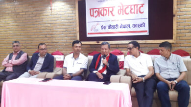 Photo of मिडियाका नाममा देखिएका अराजकताको नियमन गर्न सामाजिक सञ्जालसम्बन्धी विधेयकः मन्त्री गुरुङ