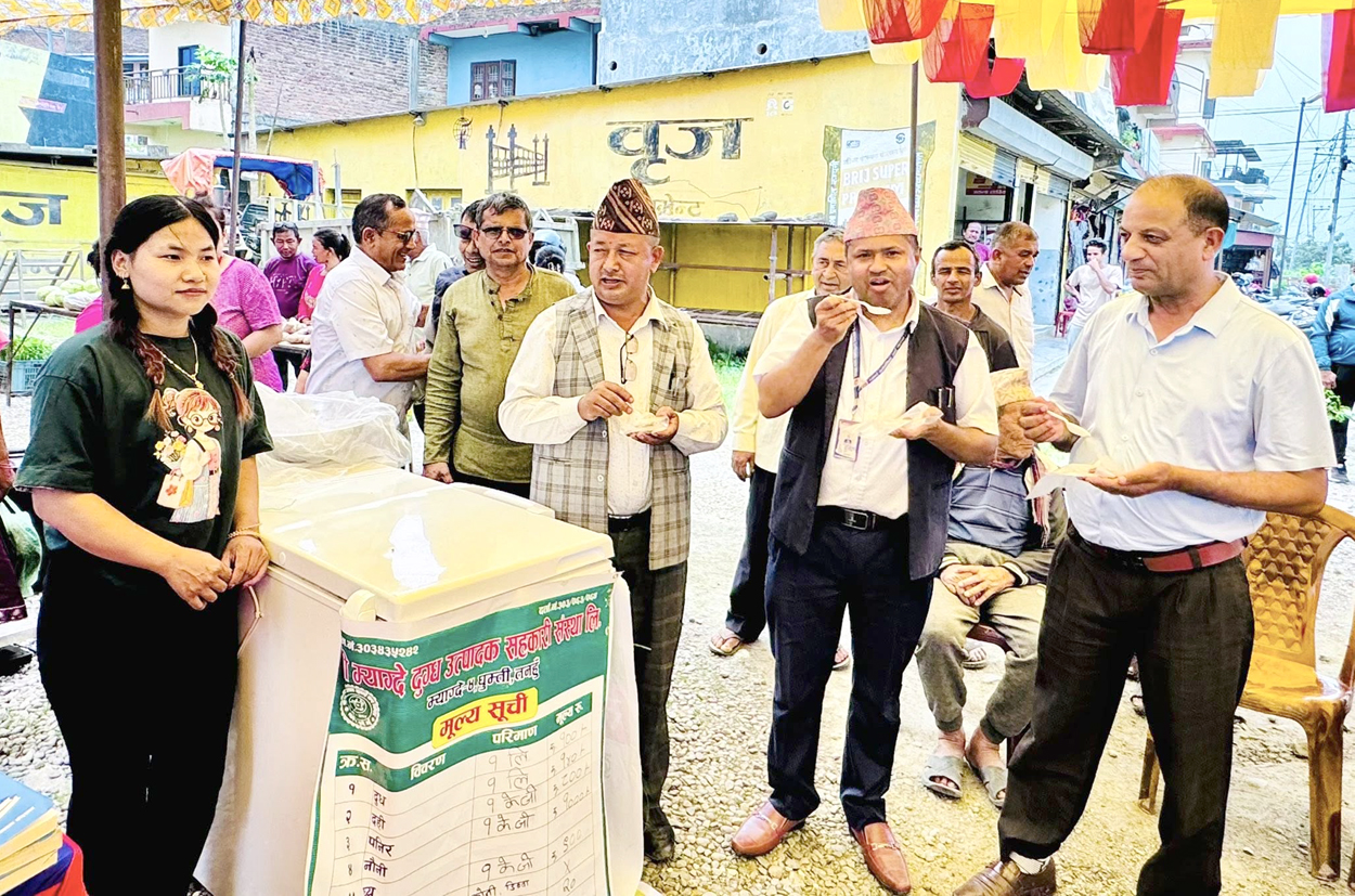 Photo of हाटबजारमा खुवाको व्यापार