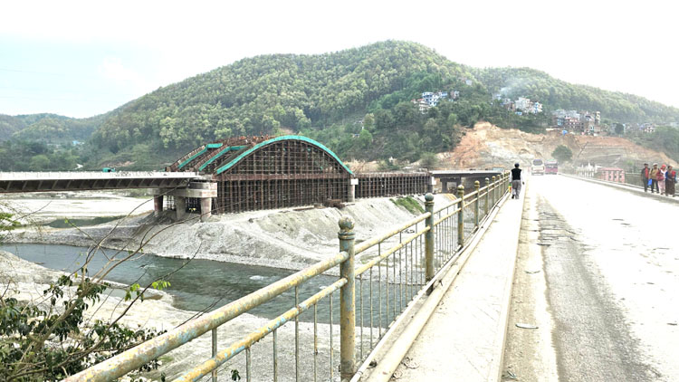 Photo of चार लेनको आर्क ब्रिजमा ८४ प्रतिशत प्रगति