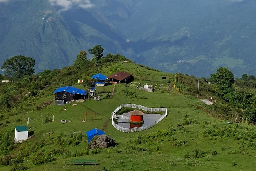 Photo of इतिहासलाई पर्यटनसँग जोड्दै हरसिङडाँडा