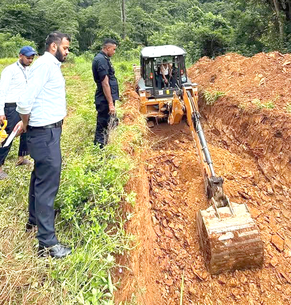 Photo of भोटकोशी बाढी : दमौली अस्पतालमा रहेका शव व्यास–५ चैनपुरको जंगलमा व्यवस्थापन गरिदै
